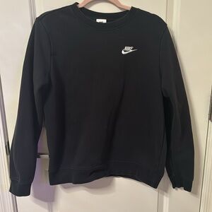 Black Nike crew neck fleece sweatshirt